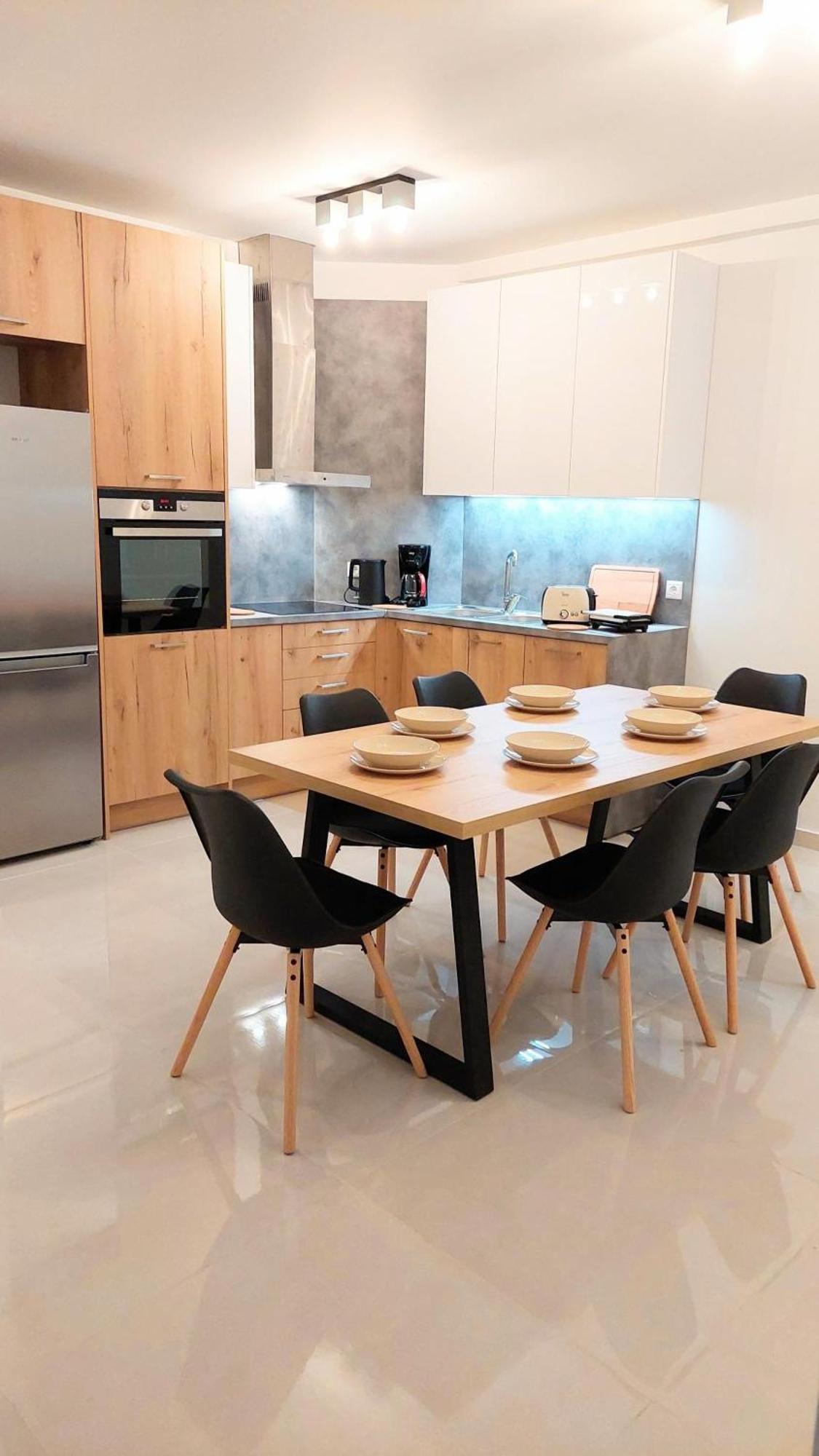 Wonderful Apartment In Acropolis Athena Bagian luar foto
